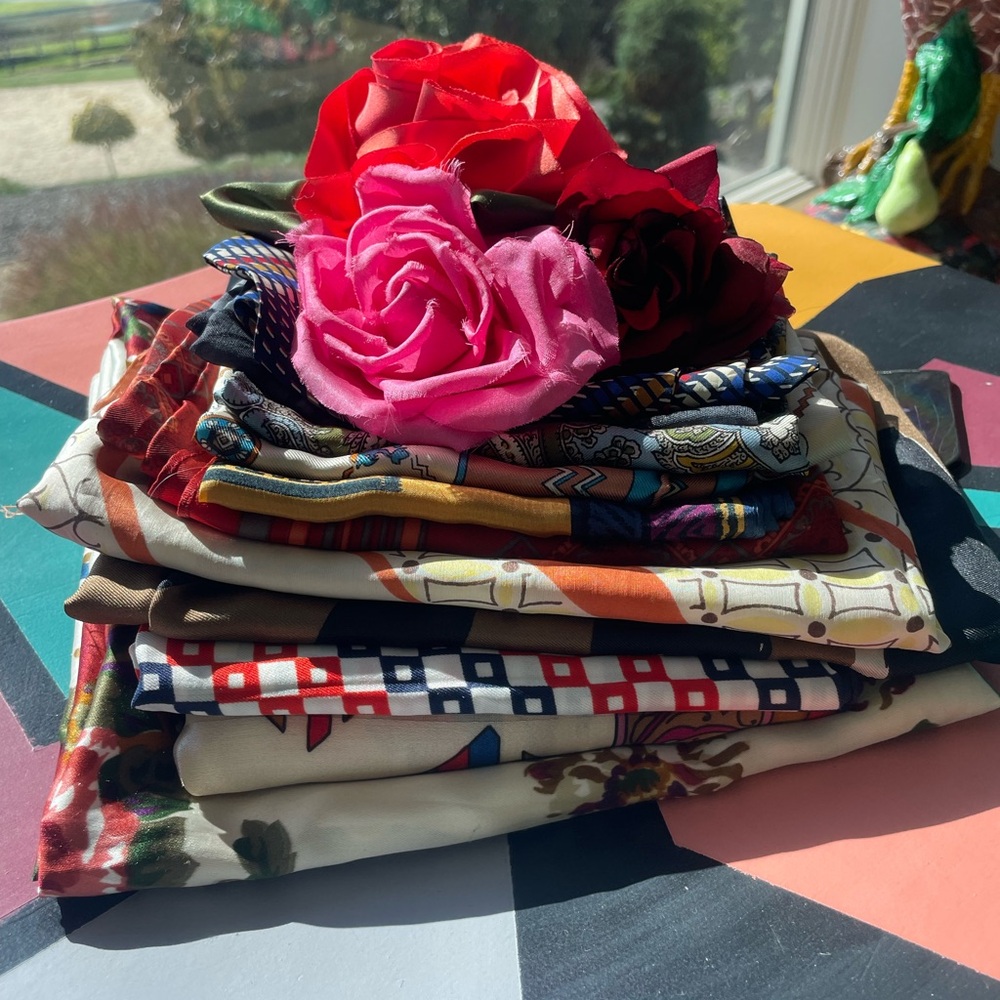 Silk scarves & Roses